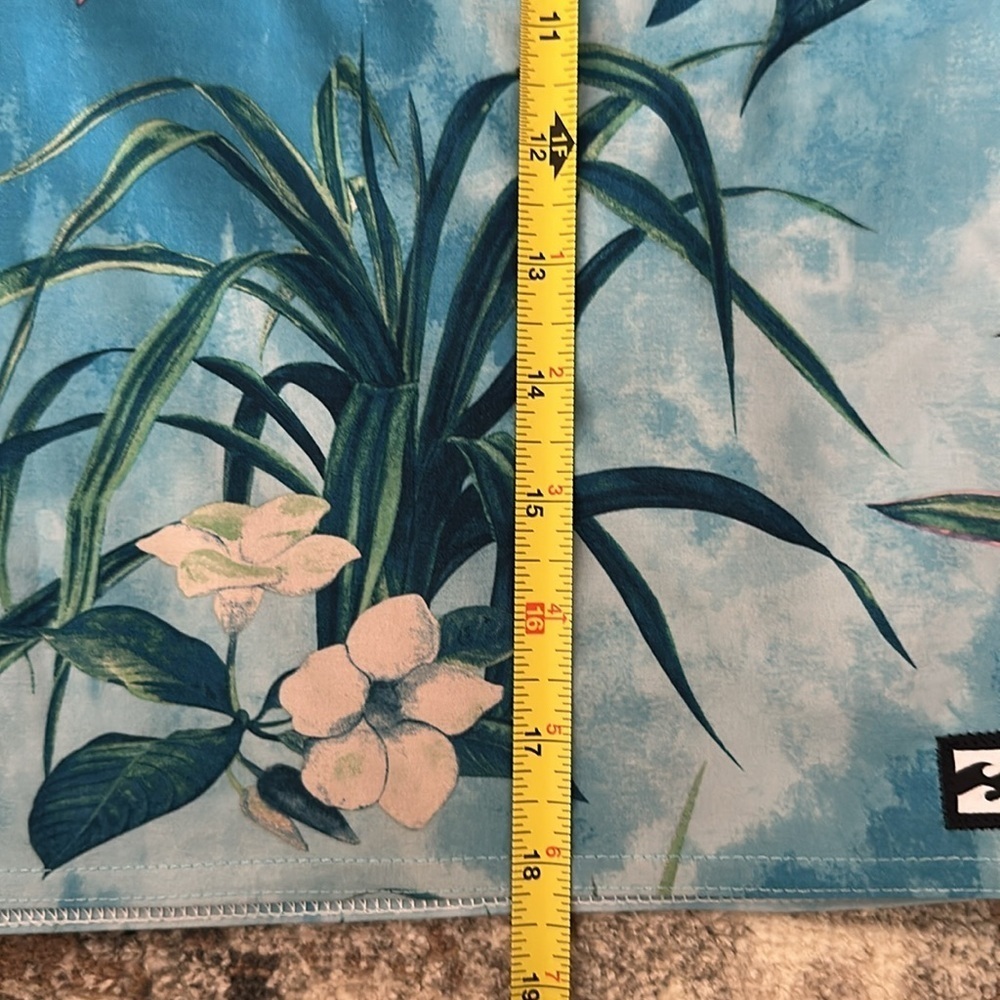 Billabong Men's Blue Tropical Swim/ Board Shorts size 34 - Picture 10 of 11